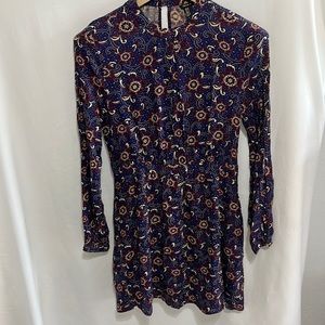 Forever 21 Long Sleeve Medium Floral Blue Purple Dress Side Zip Lined Pockets